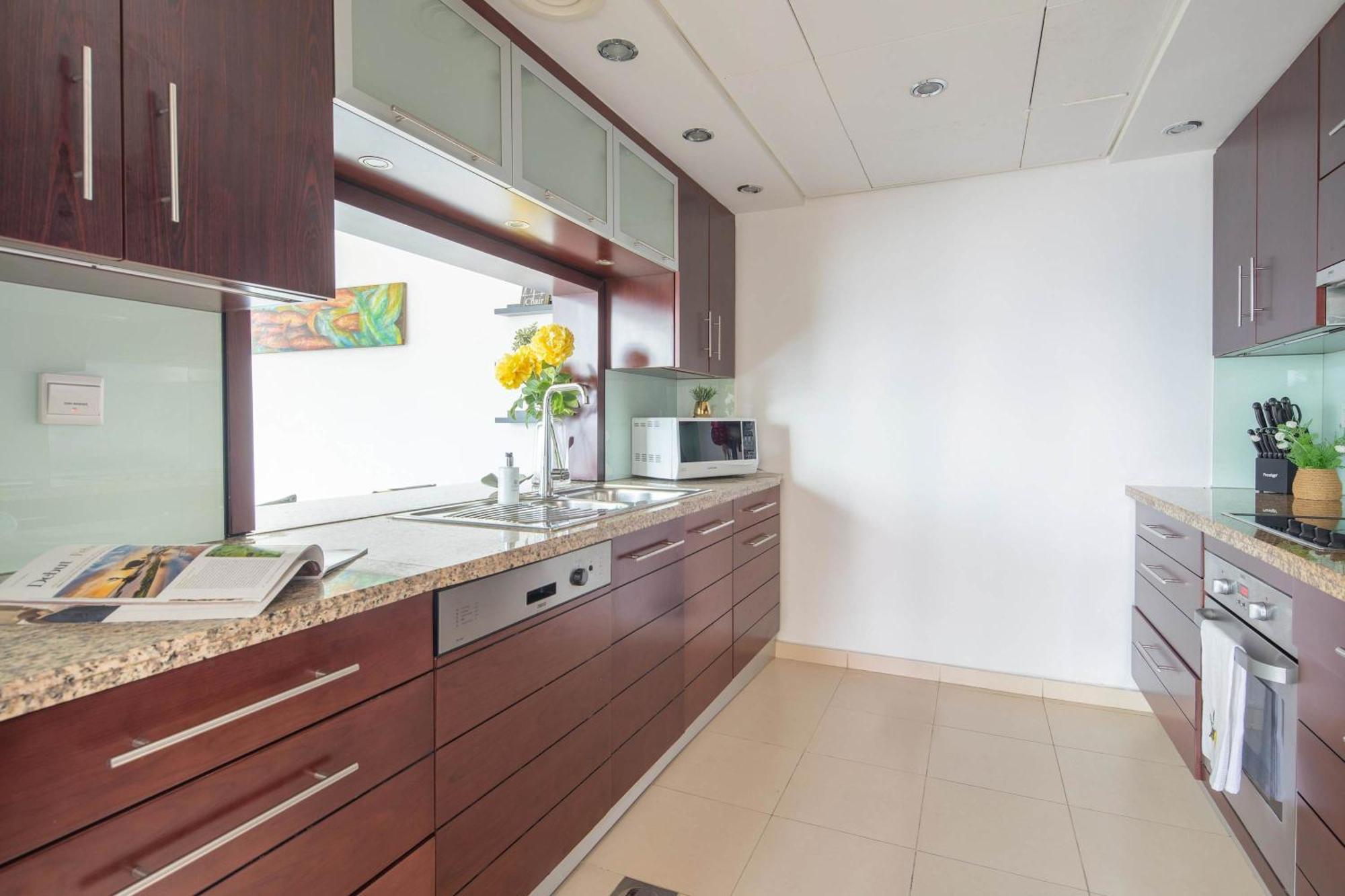 Apartment Frank Porter - Burj Views Tower A *