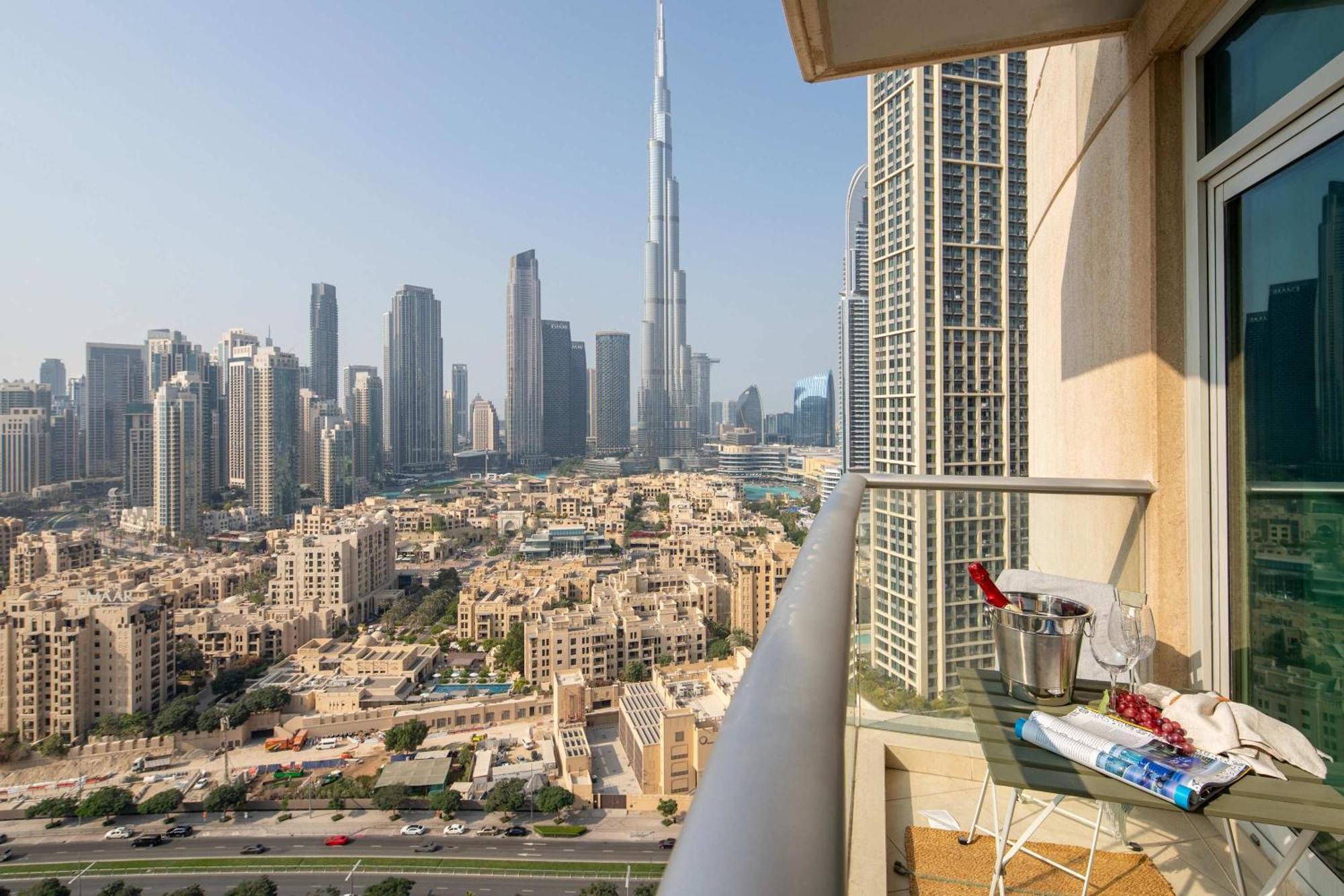 Frank Porter - Burj Views Tower A *